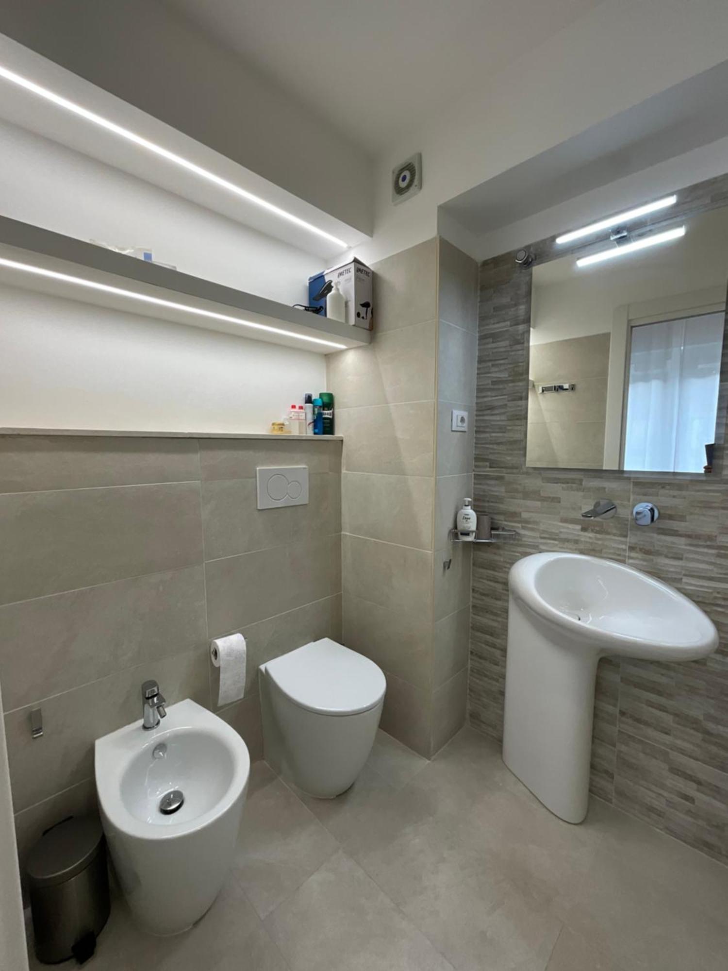 Апартаменты Bilocale San Giovanni Design Apartament Рим Экстерьер фото
